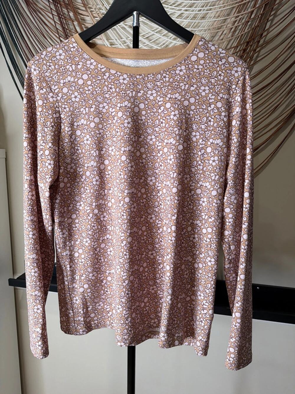 Lands’ End cotton, long sleeve top s 3360